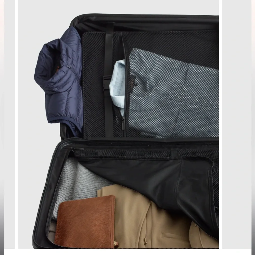 QUINCE  Expandable Large Check-In Suitcase - Picture 4 of 16